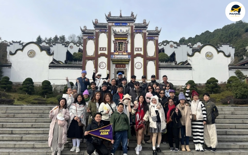 TOUR TRƯƠNG GIA GIỚI - PHƯỢNG HOÀNG CỔ TRẤN – MIÊU TRẠI MẶC NHUNG 5N4Đ